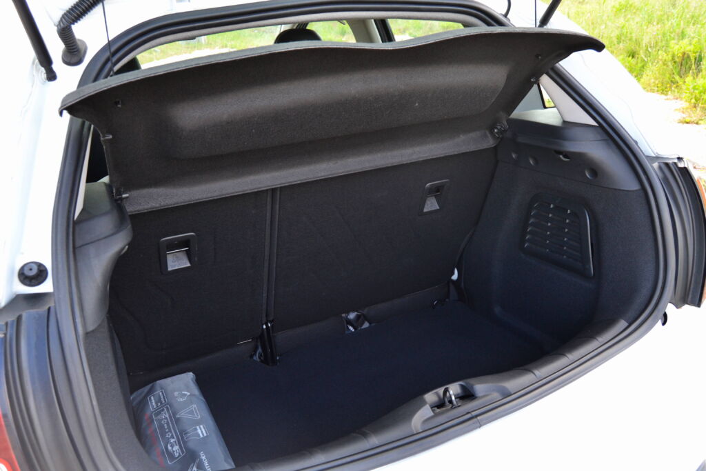 Citroen C3 PURETECH COLLECTION 2015 - Image 11