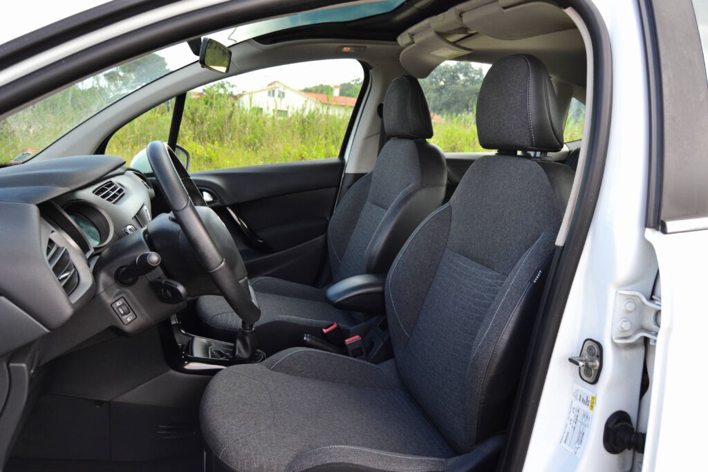Citroen C3 PURETECH COLLECTION 2015 - Image 12