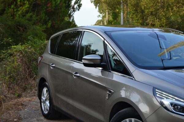 Ford S-Max 2.0 TDCI TITANIUM 2018 - Image 4