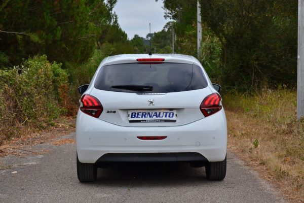 Peugeot 208 PURETECH STYLE 2018 - Image 12