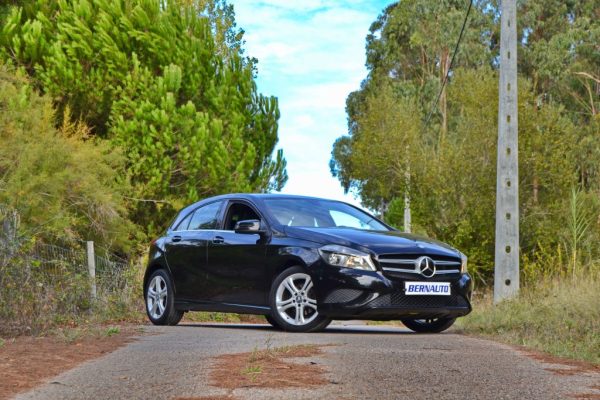 Mercedes A180 CDI BLUEEFFICIENCY URBAN 2015 - Image 2
