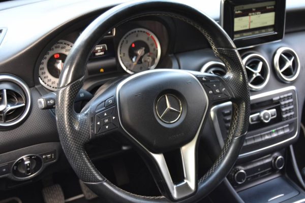 Mercedes A180 CDI BLUEEFFICIENCY URBAN 2015 - Image 14