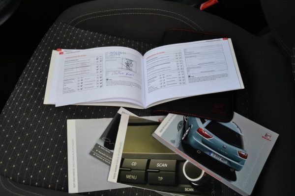 SEAT Exeo ST 2.0 TDi Style 2011 - Image 21