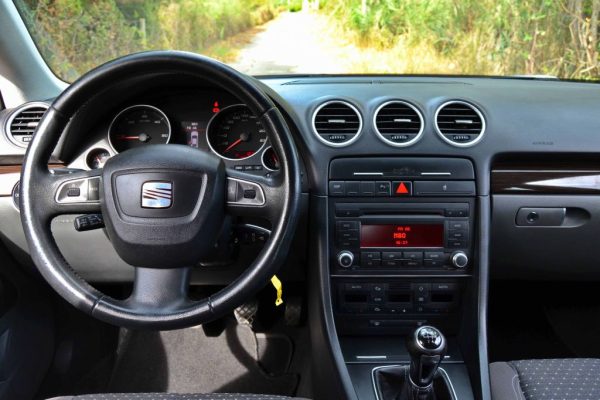 SEAT Exeo ST 2.0 TDi Style 2011 - Image 12