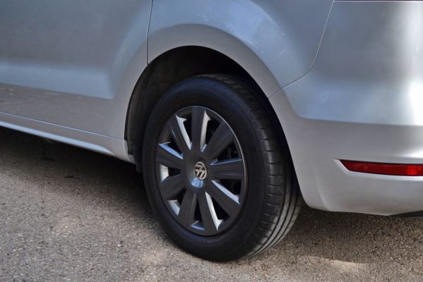 VW Sharan 2.0 TDI TRENDLINE 2015 - Image 11