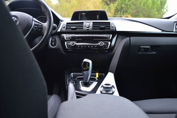BMW 318D Gran Turismo LINE SPORT AUTO 2016 - Image 14