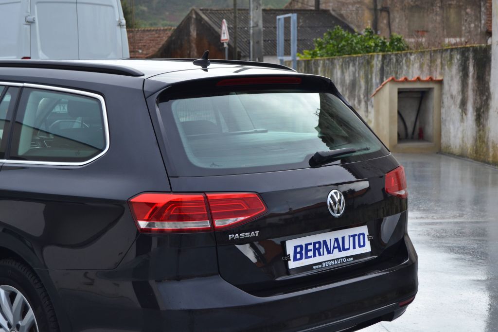 VW Passat Variant TDI Business DSG 2019 - Image 9