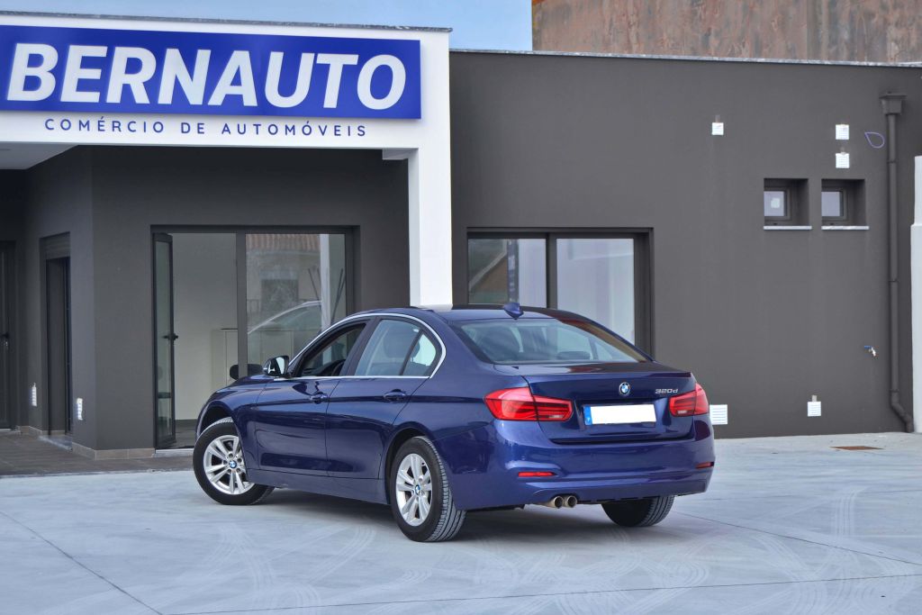 BMW 320d Advantage 2017 - Image 6
