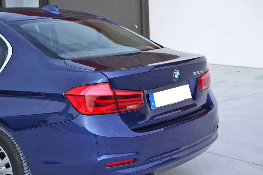 BMW 320d Advantage 2017 - Image 8