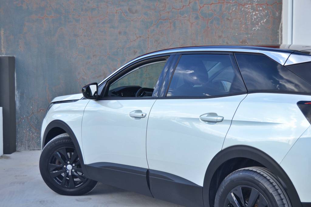 PEUGEOT 3008 BlueHDi Active 2017 - Image 11