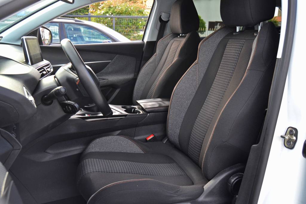 PEUGEOT 3008 BlueHDi Active 2017 - Image 20