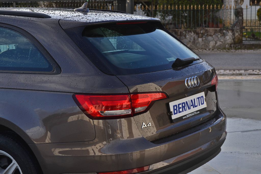 Audi A4 Avant 2.0 TDI 2017 - Image 9