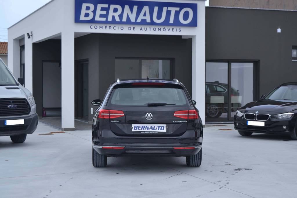 VW Passat Variant 2.0 TDI HIGHLINE 2016 - Image 7