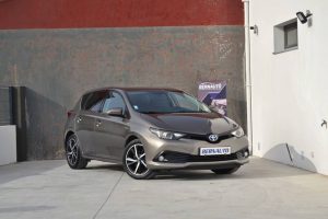 TOYOTA Auris HSD Active HIBRIDO/GASOLINA 2018